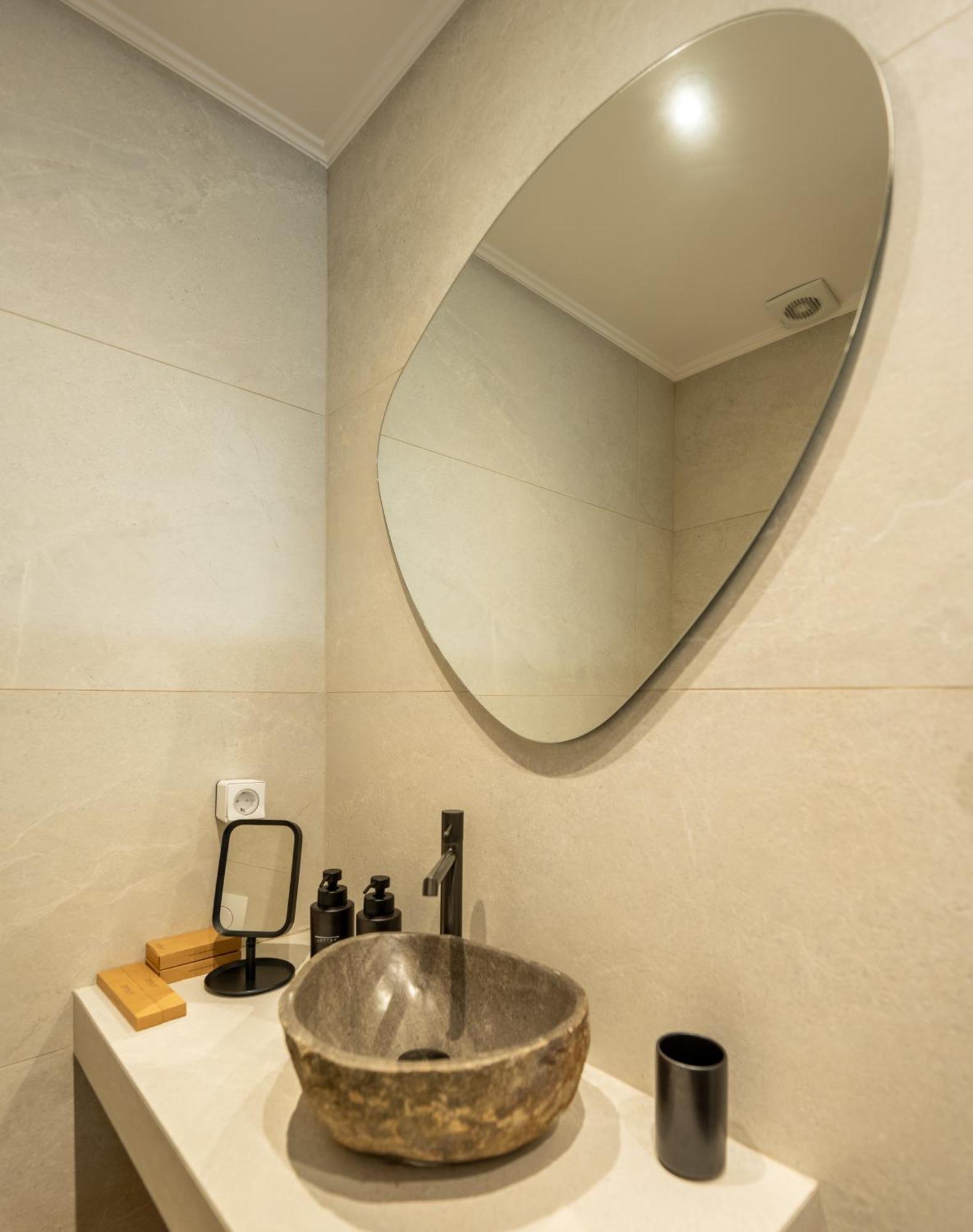 Apartment Derouse Othon With Hydromassage Jacuzzi *